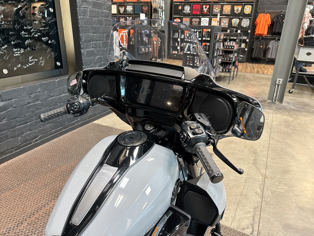 Street Glide® 3 Limited