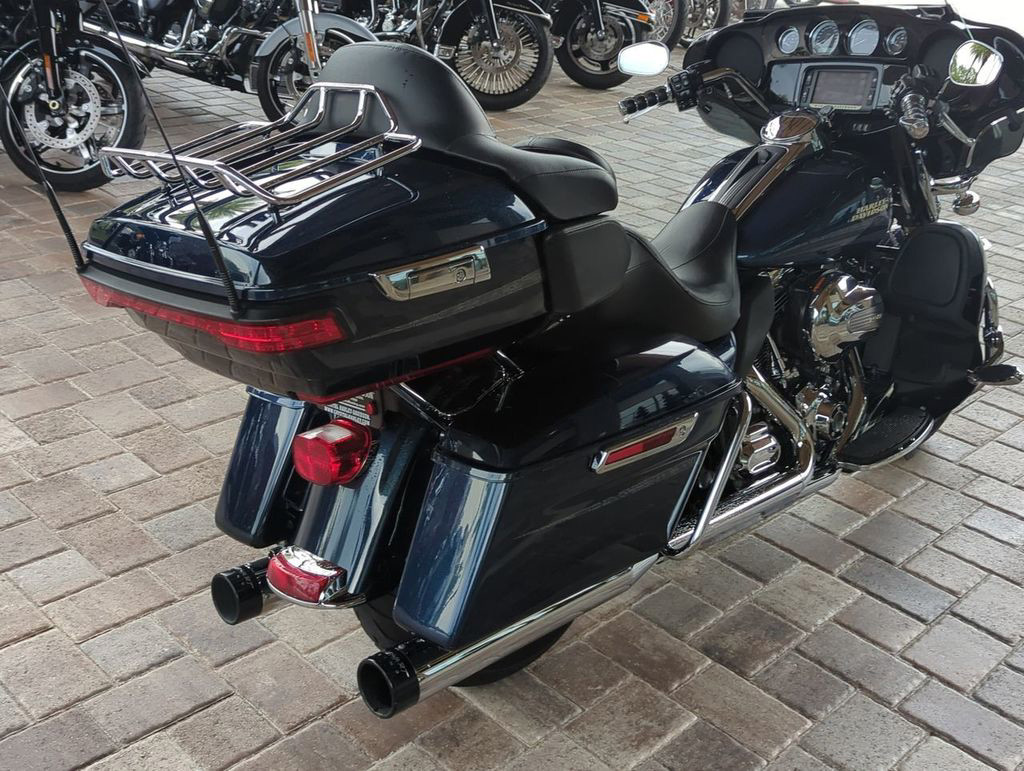 Electra Glide® Ultra Limited® Low