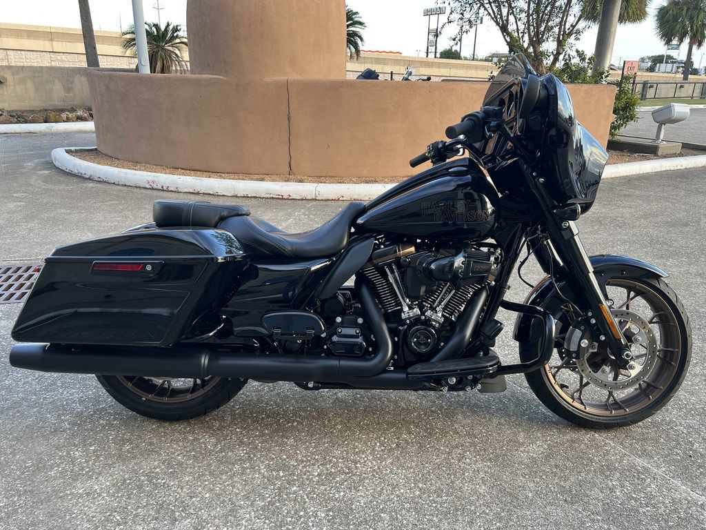 Street Glide® ST