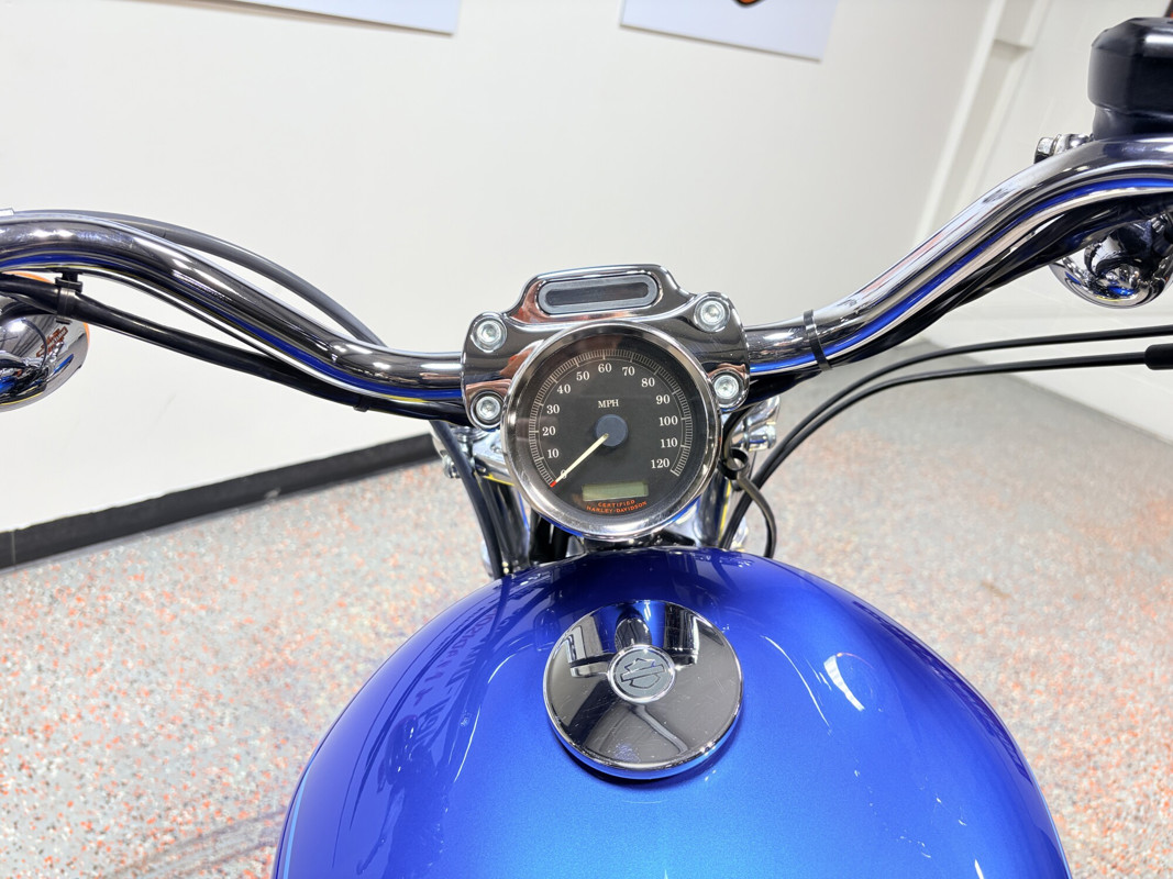 Sportster® 883 Custom