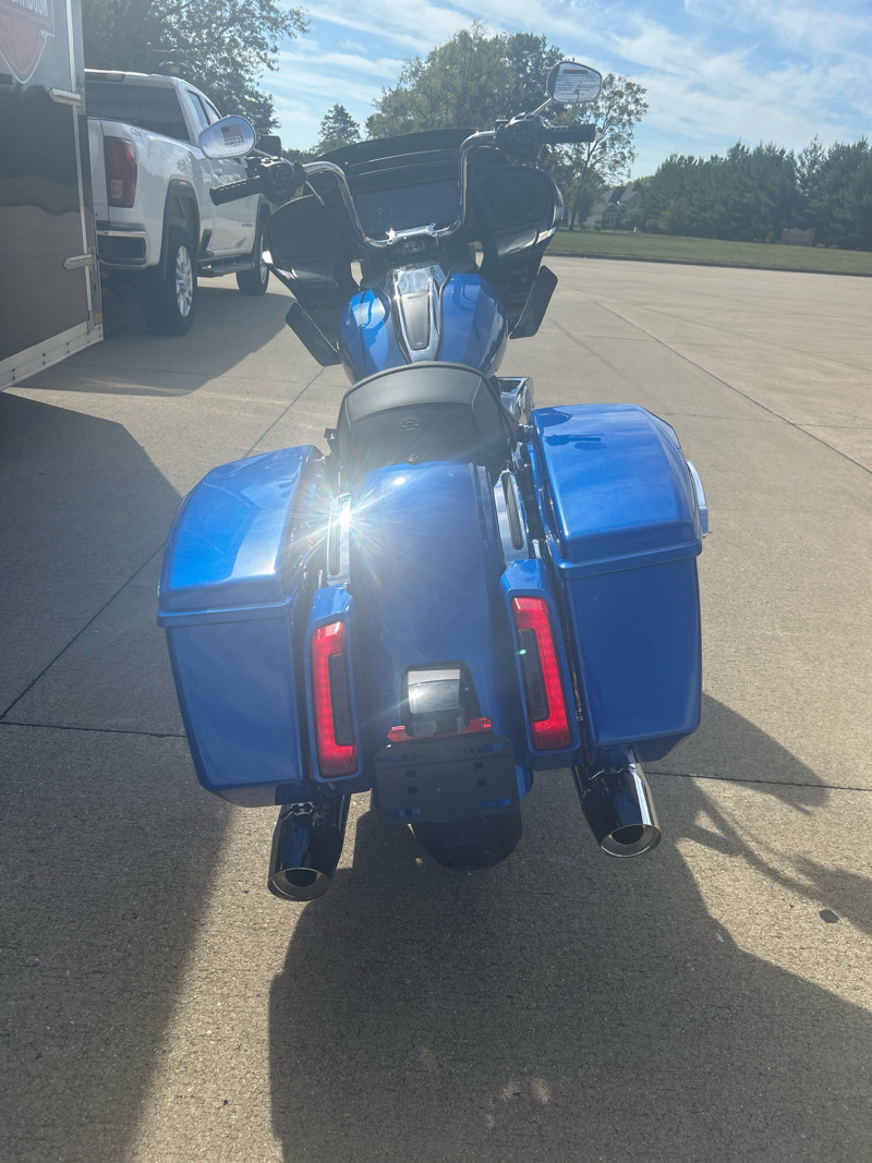 Road Glide®