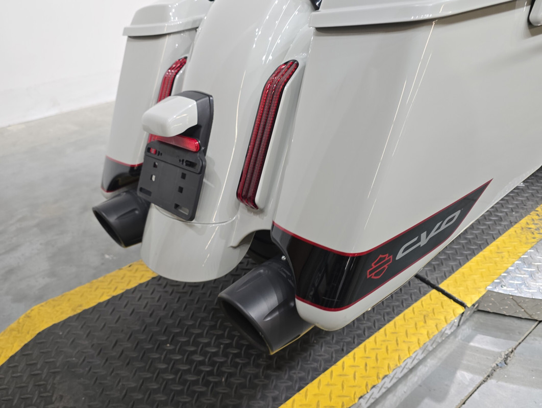 CVO® Street Glide®