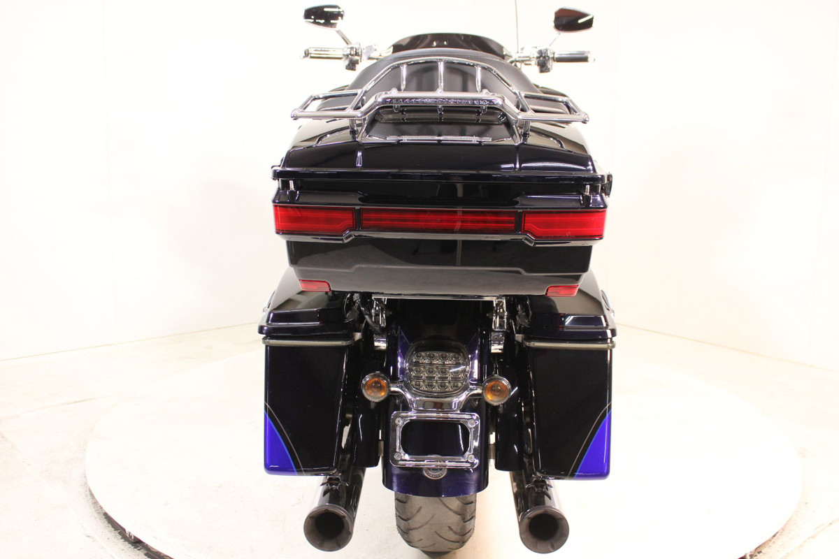 CVO® Ultra Classic Electra Glide®