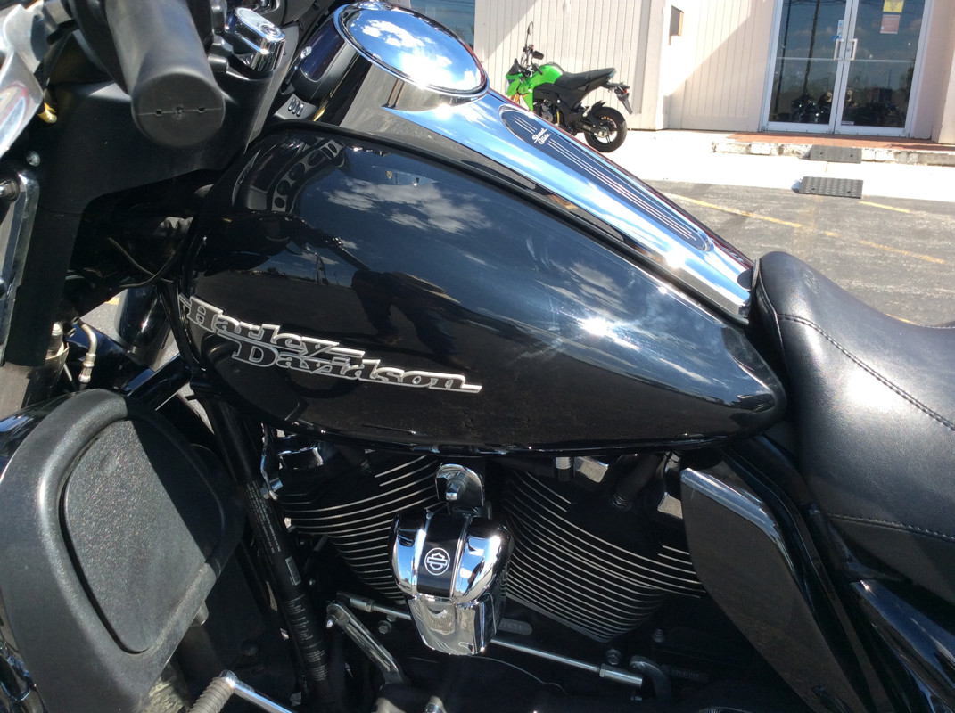 Street Glide®