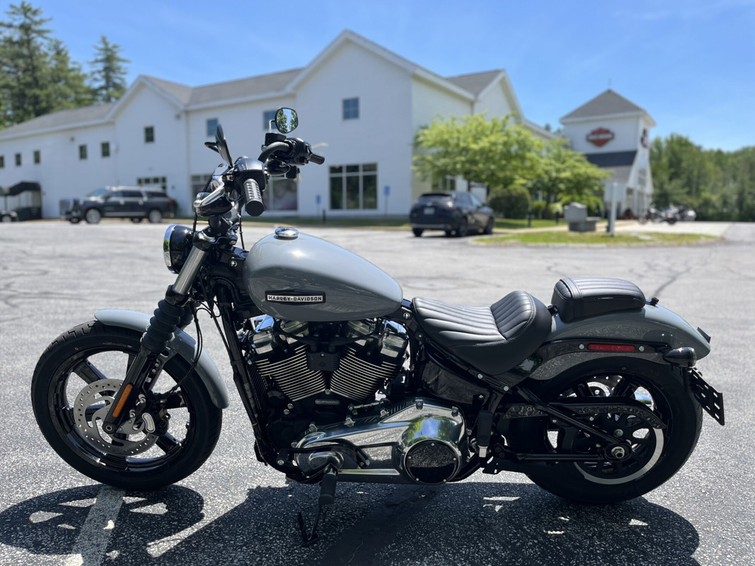 Street Bob®
