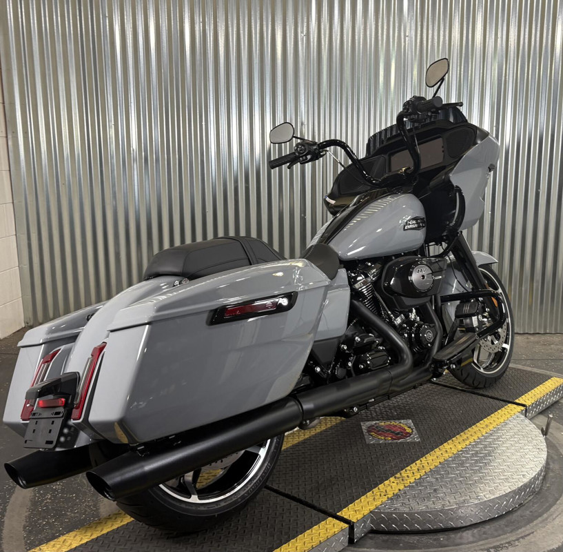 Road Glide®