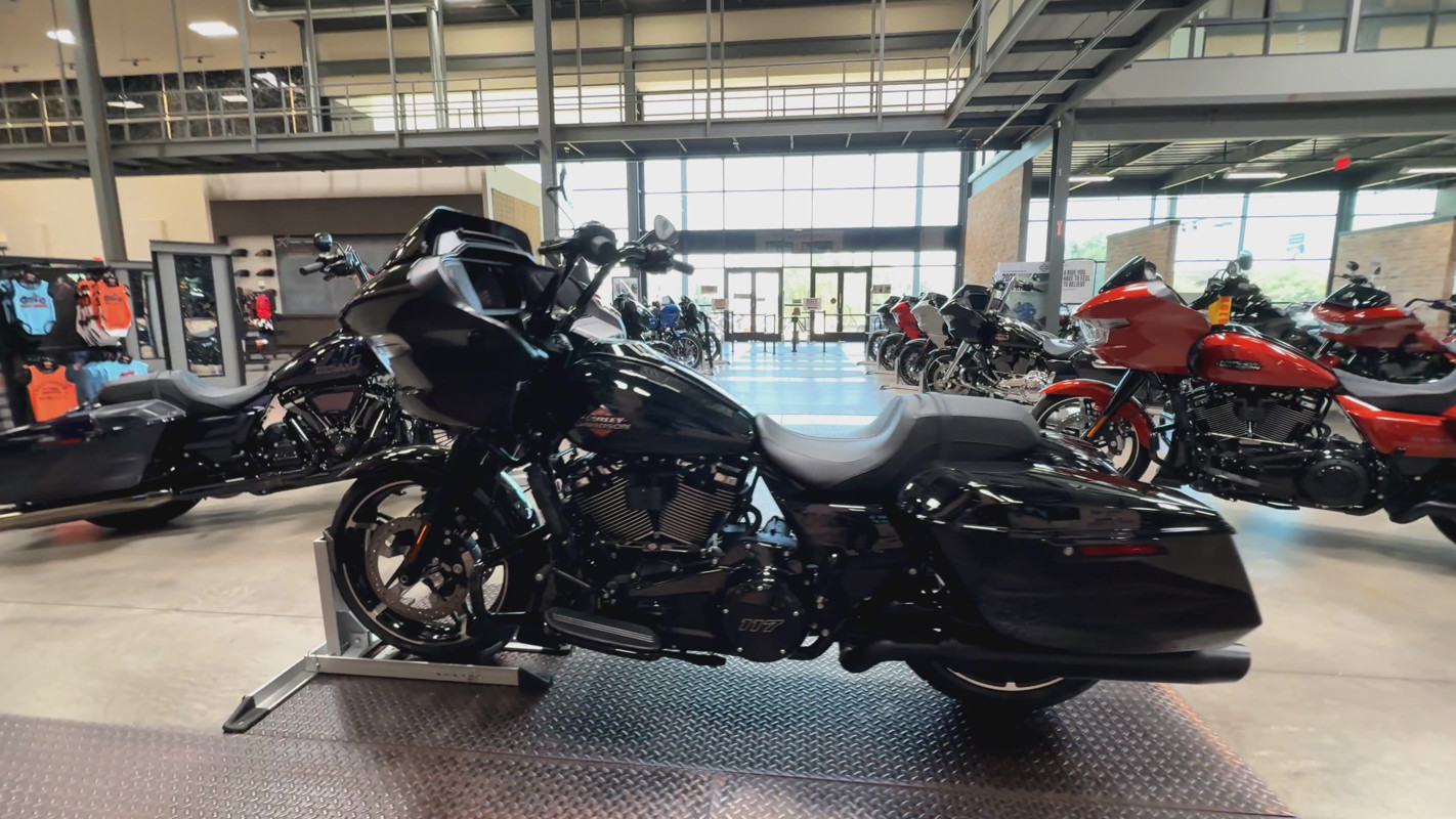 Road Glide®