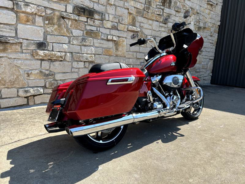 Road Glide®