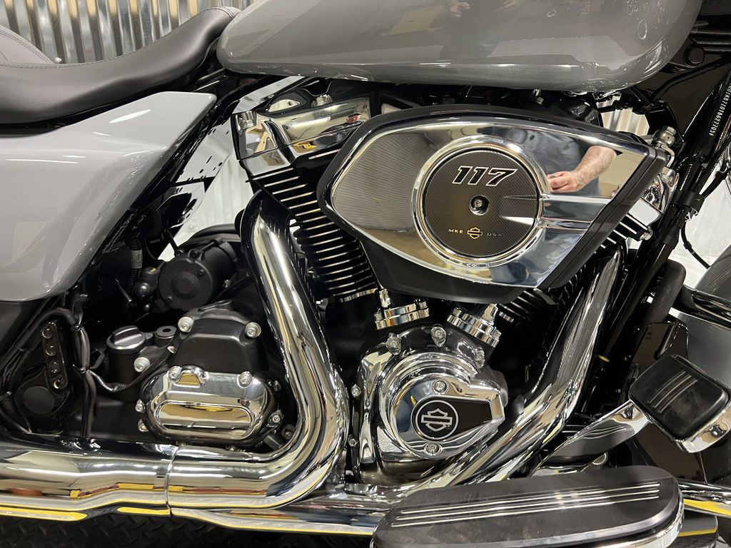 Street Glide®