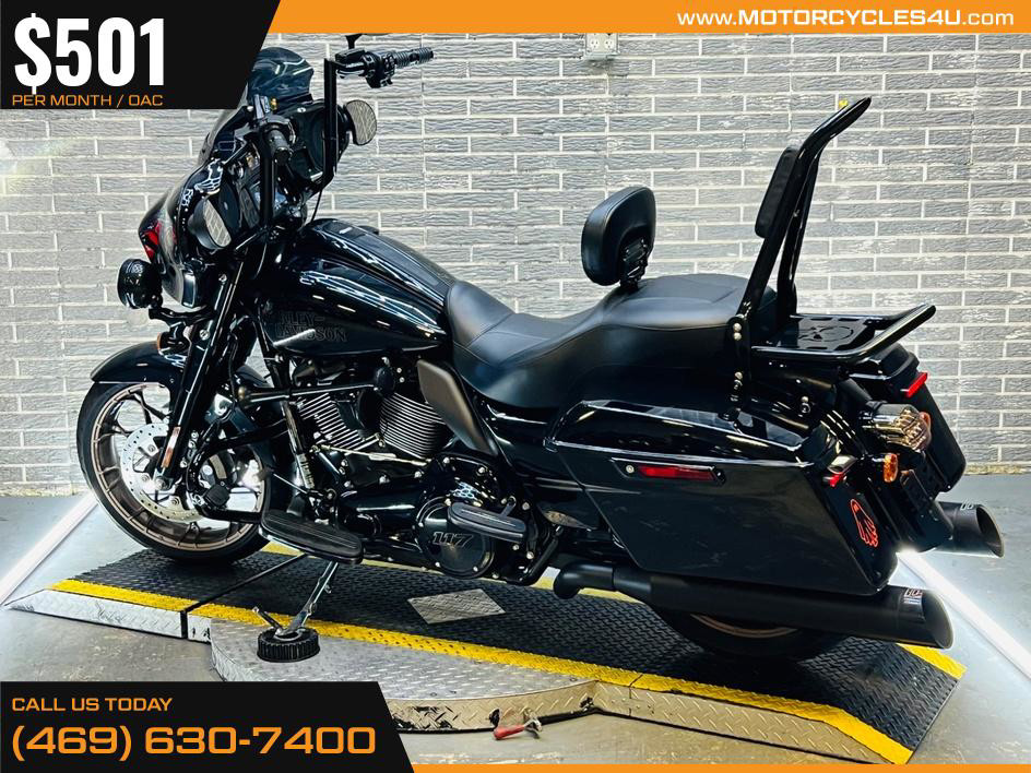 Street Glide® ST