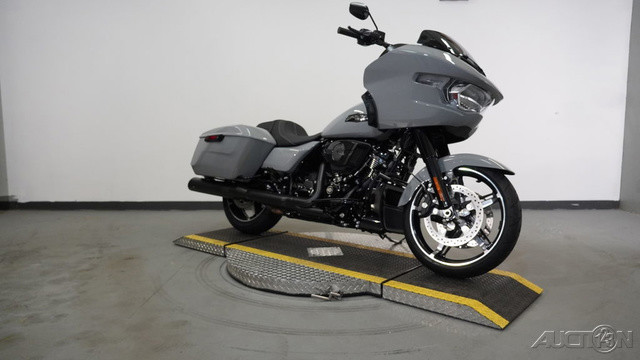 Road Glide®