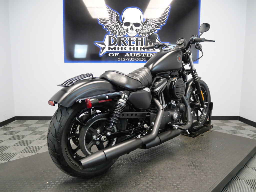 Iron 883®