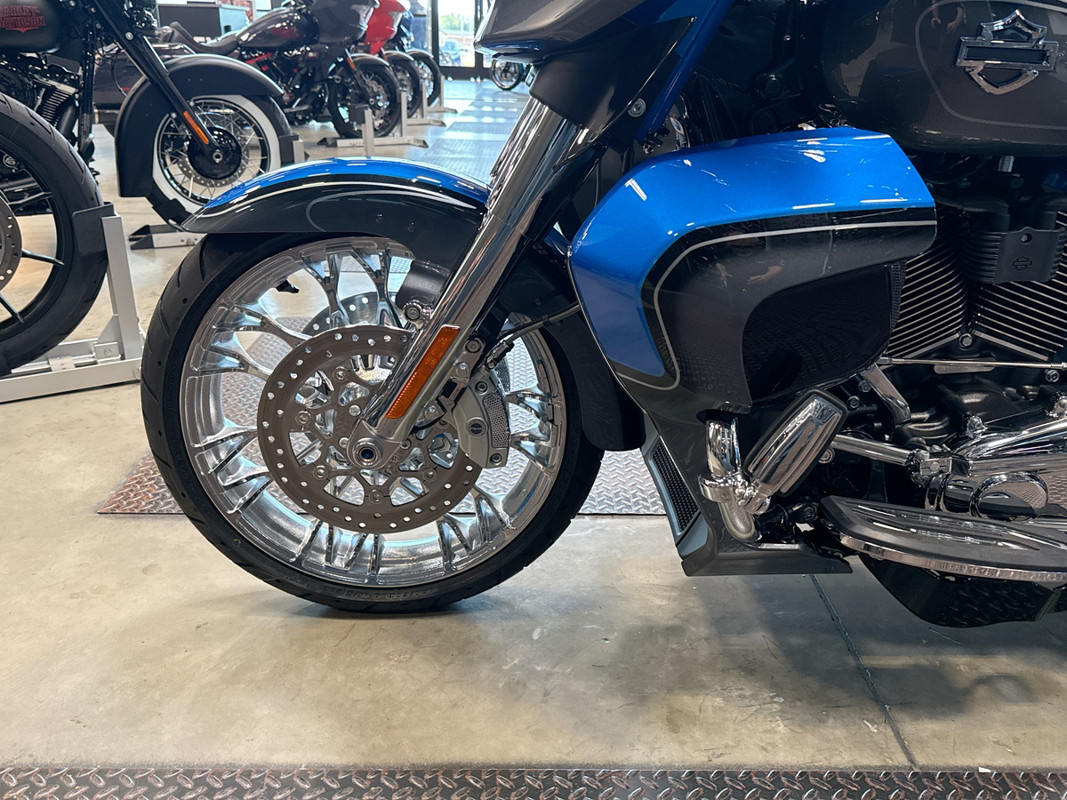 CVO® Street Glide® 3 Limited