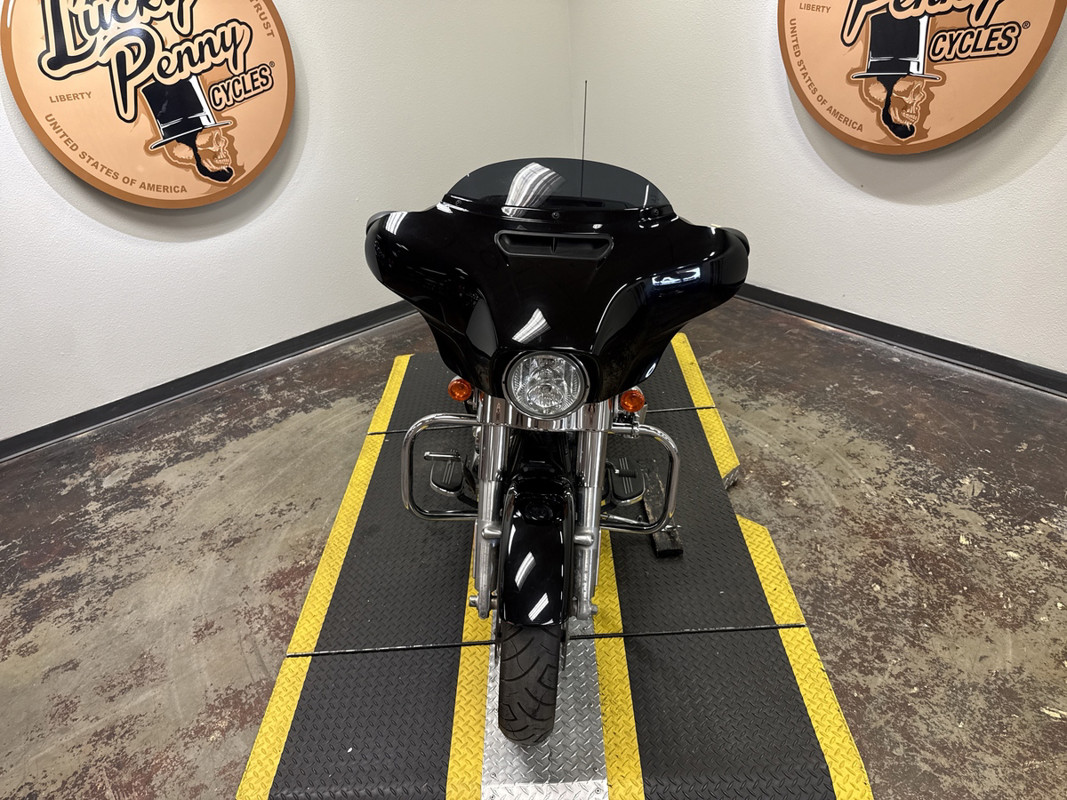 Street Glide®
