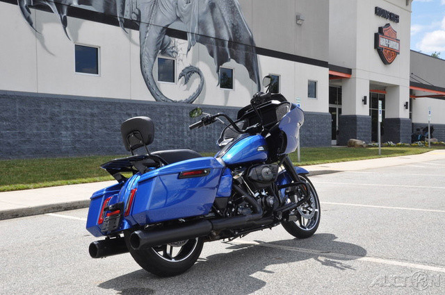 Road Glide®