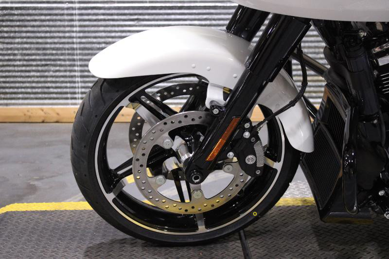 Road Glide®