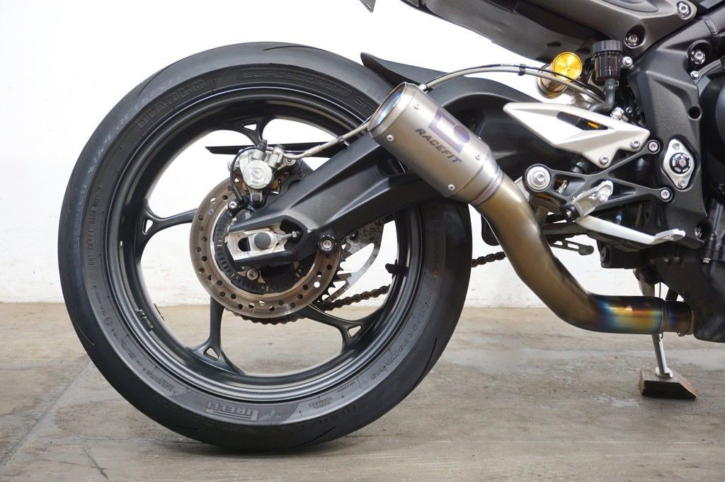 Street Triple RS