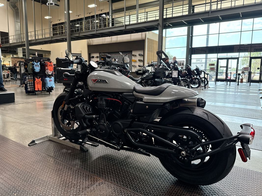 Sportster® S