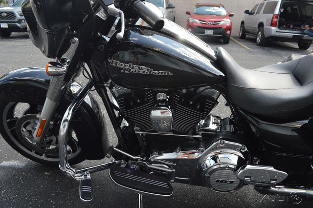 Street Glide®