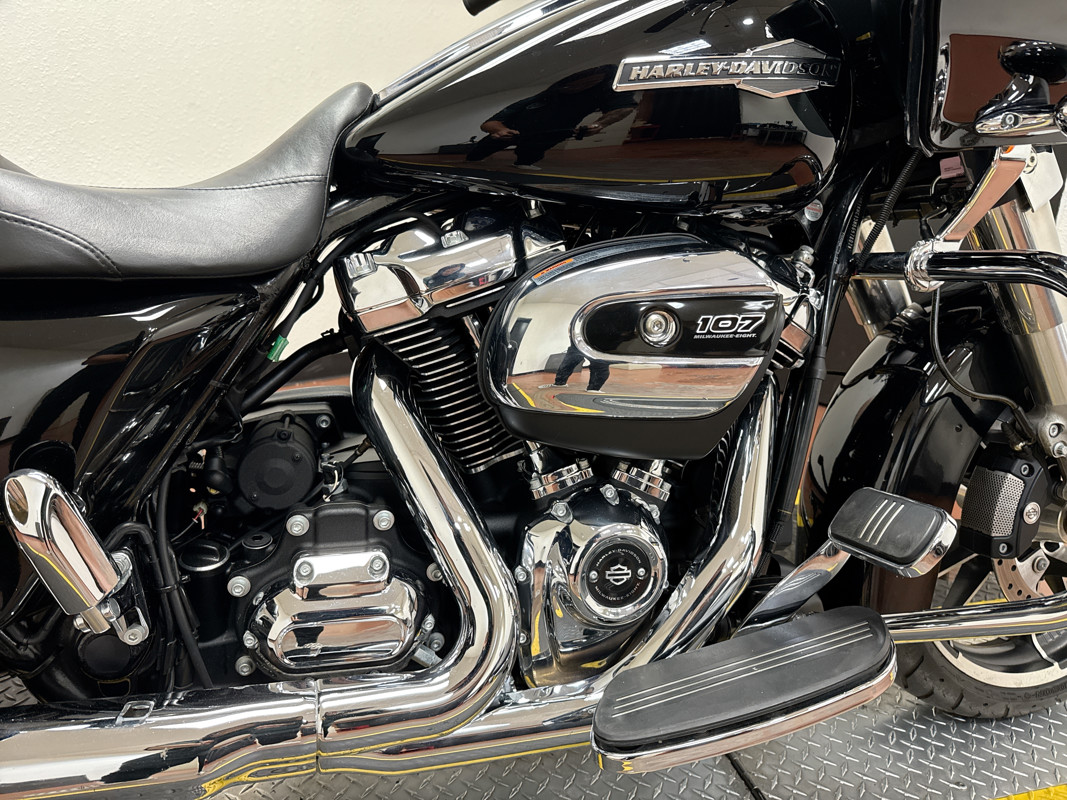 Road Glide®