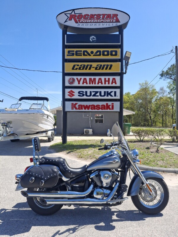 Vulcan 900 Classic LT