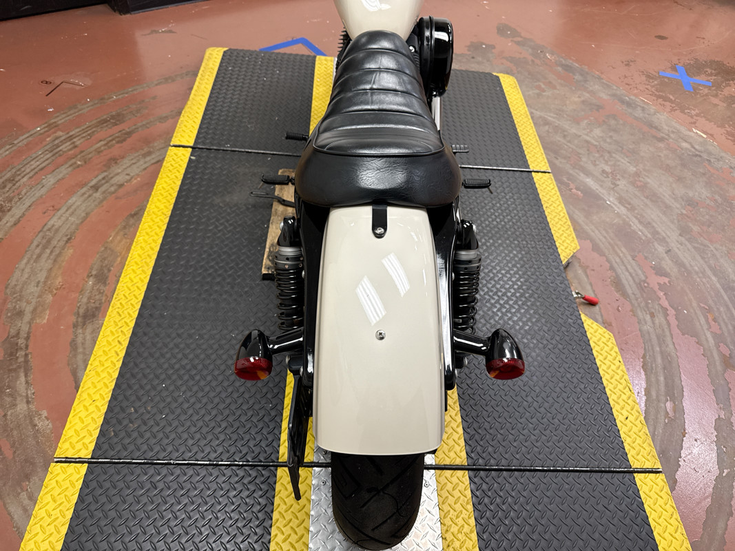 Iron 883®