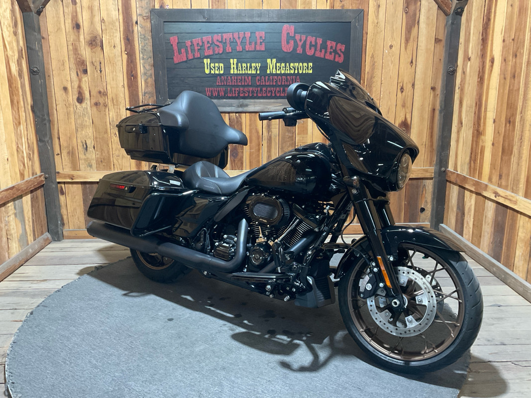 Street Glide® ST