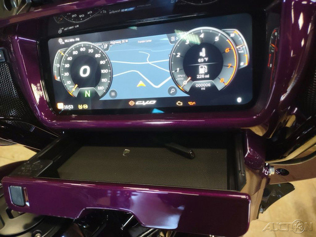 CVO® Street Glide®