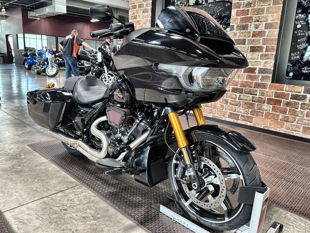 Road Glide®