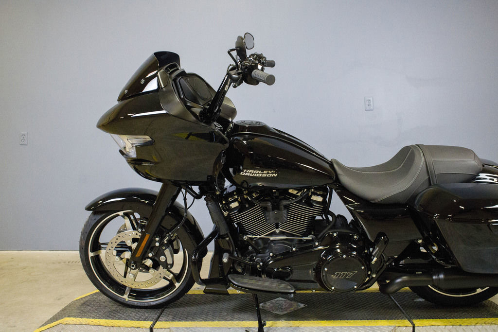 Road Glide®