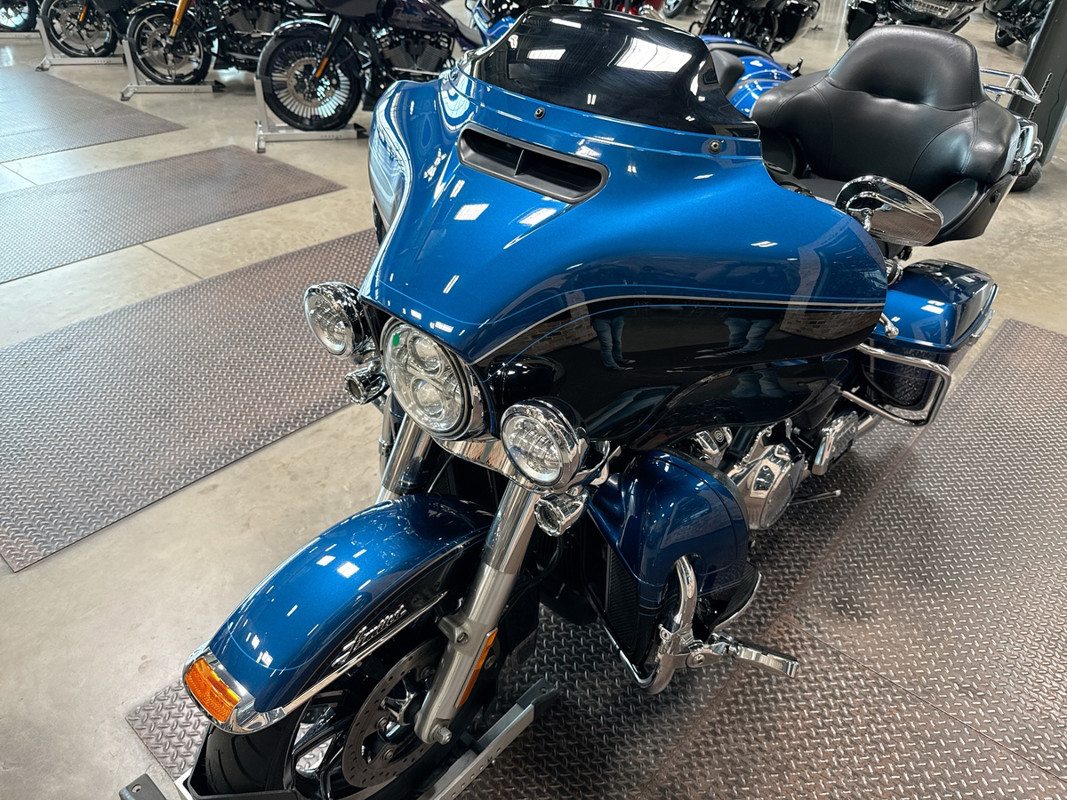 Electra Glide® Ultra® Limited 115th Anniversary