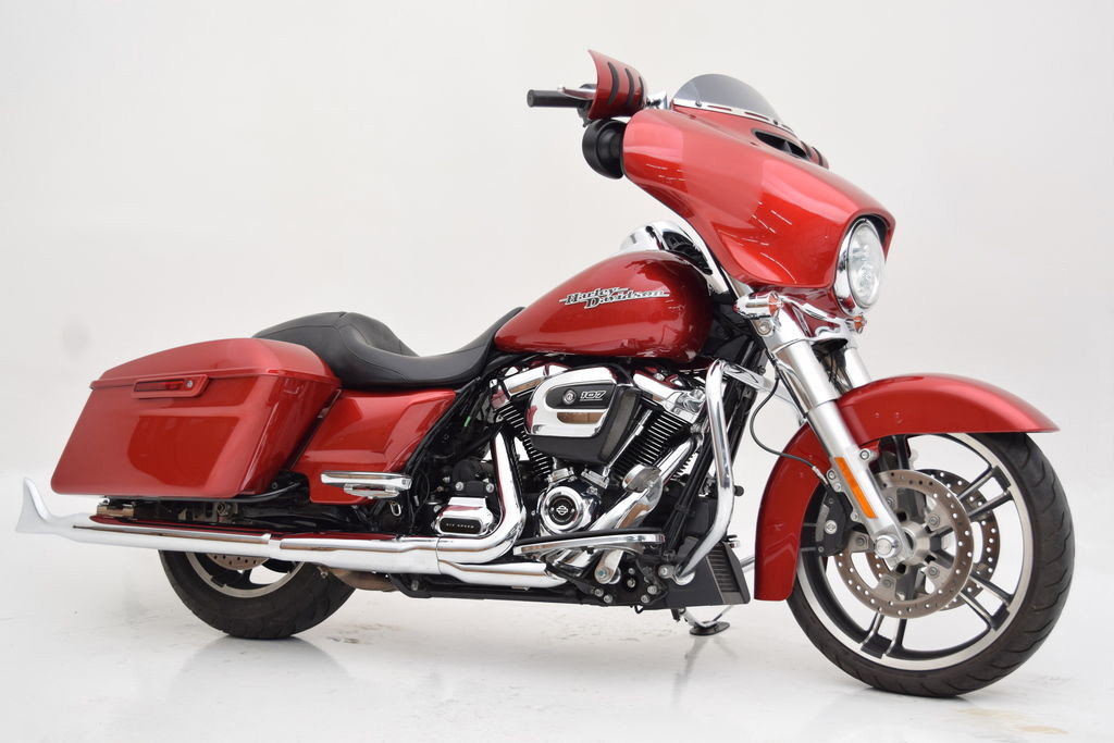 Street Glide®