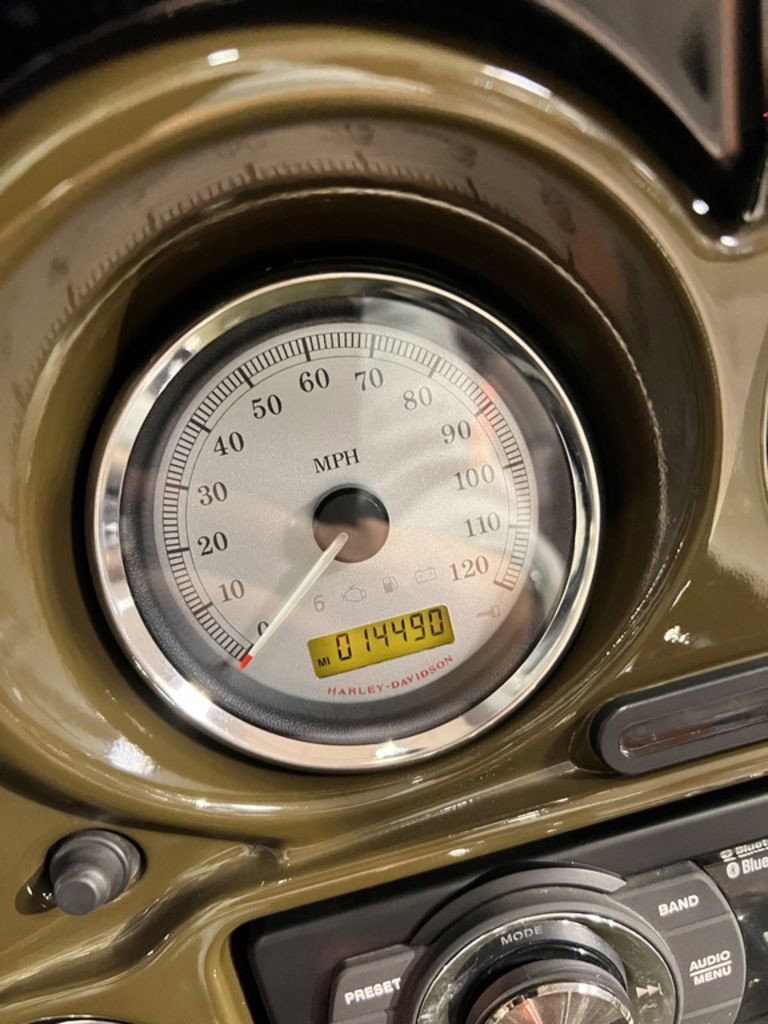Street Glide®