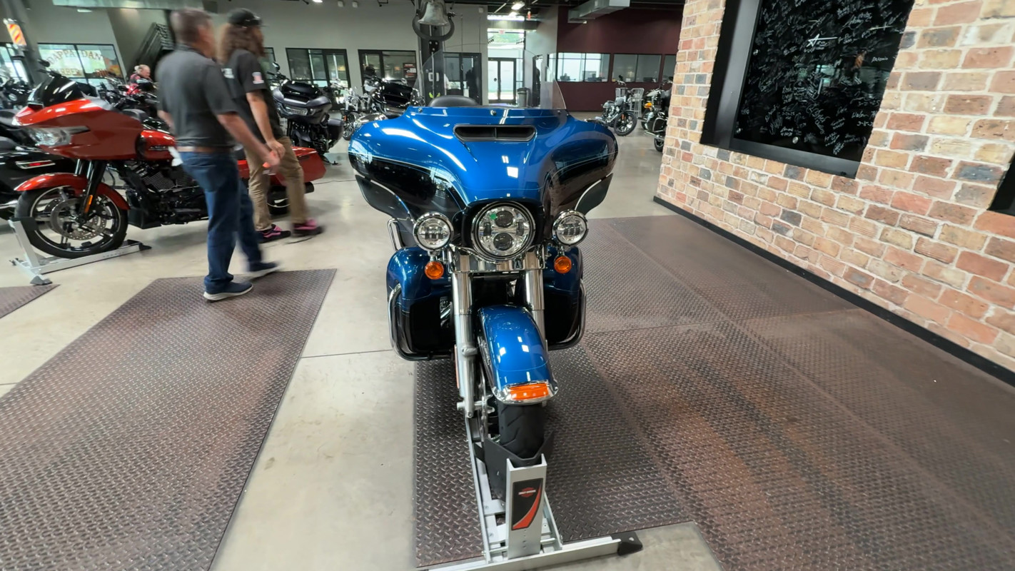 Electra Glide® Ultra® Limited 115th Anniversary