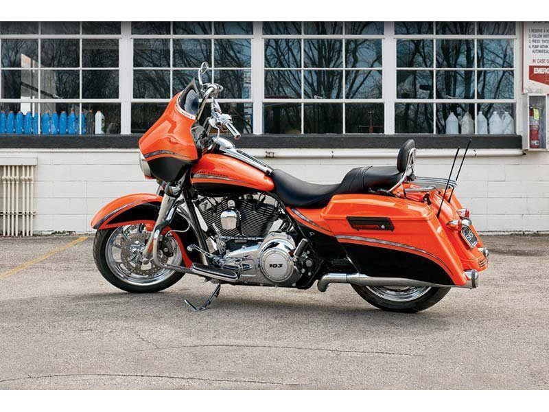 Street Glide®