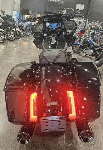 CVO® Road Glide®