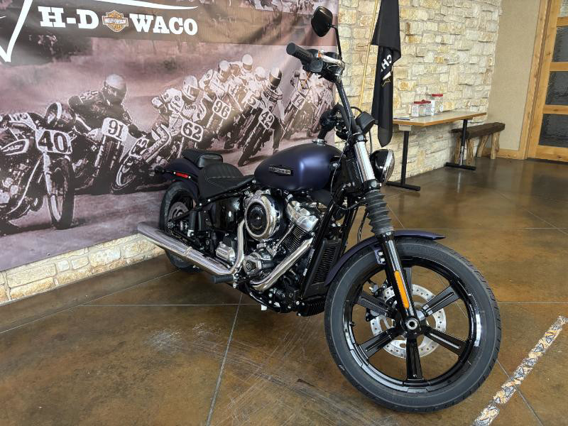 Street Bob®