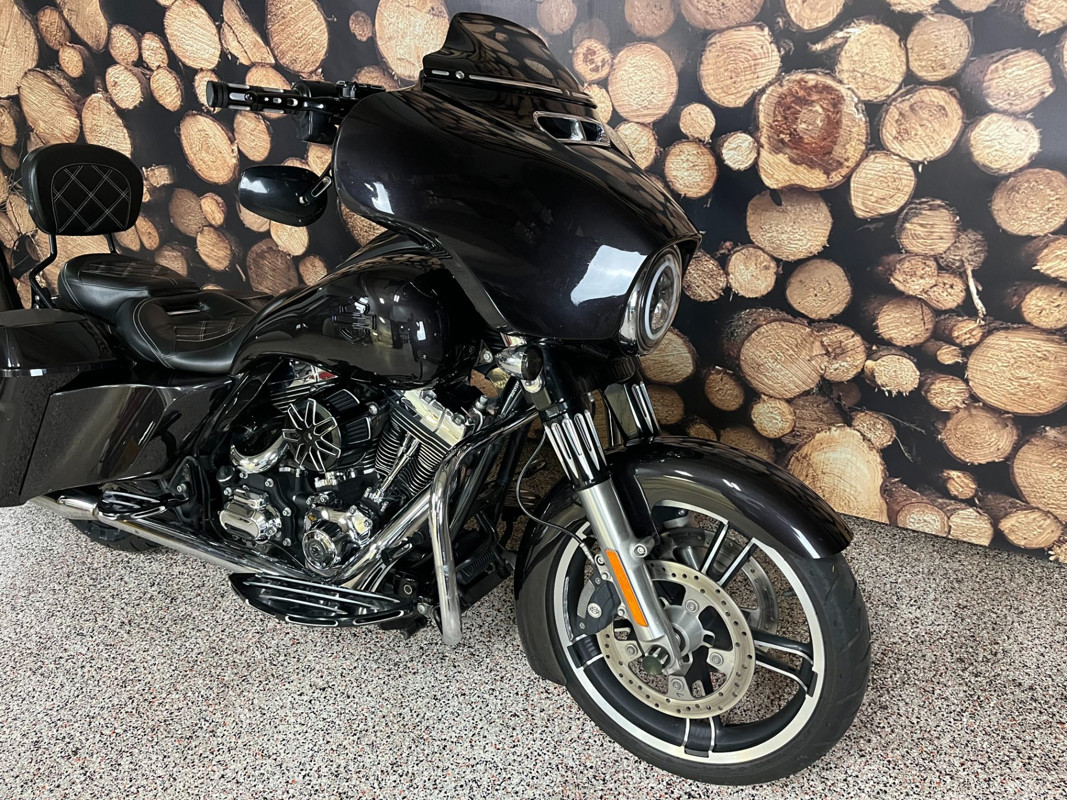 Street Glide® Special