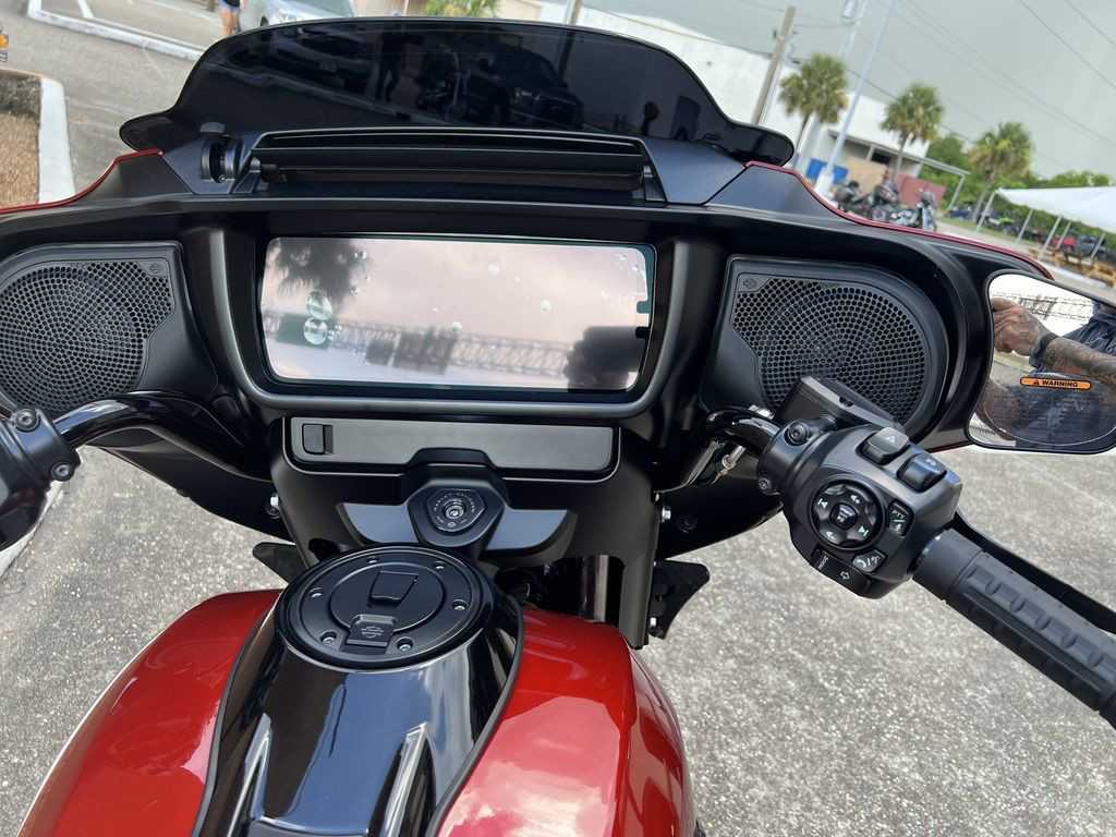 Street Glide®