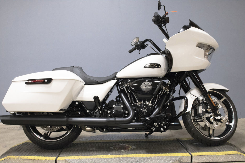 Road Glide®