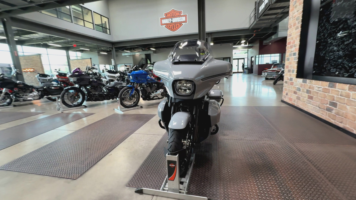 Street Glide® Ultra