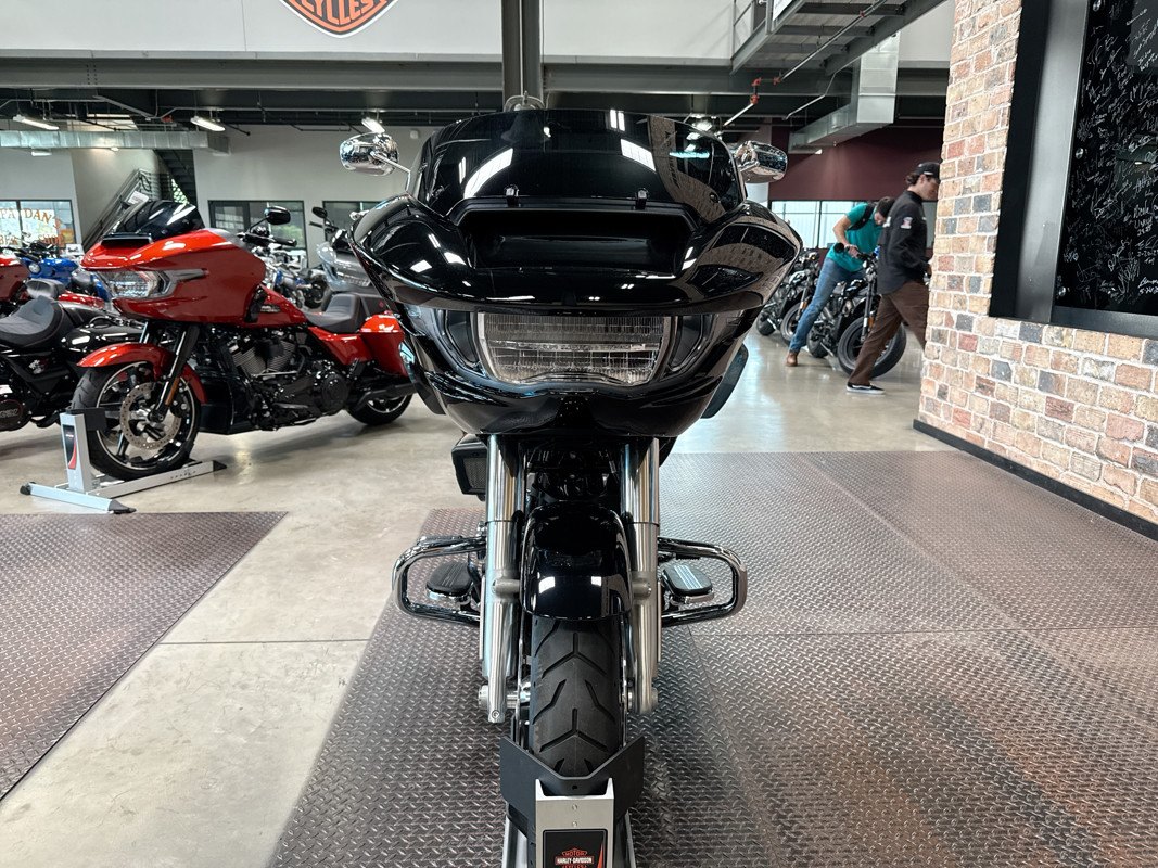 Road Glide®