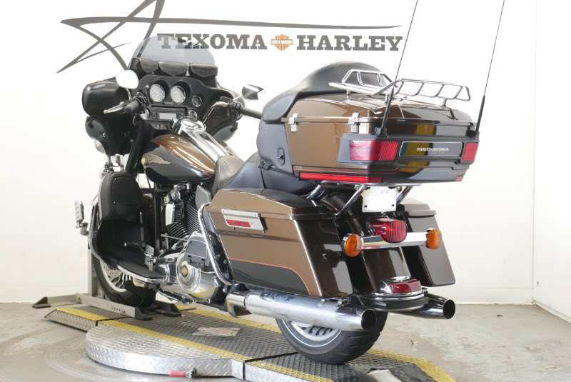 Electra Glide® Ultra® Limited 110th Anniversary