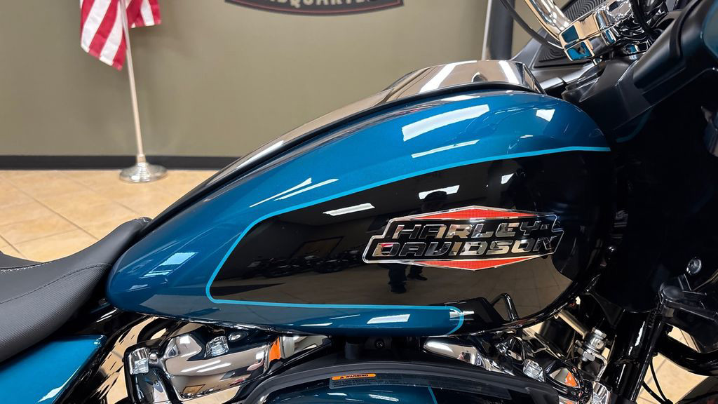 Road Glide®