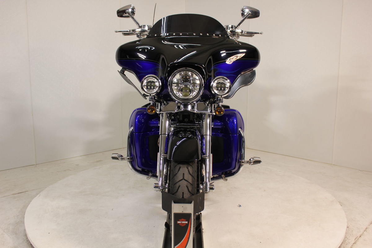 CVO® Ultra Classic Electra Glide®