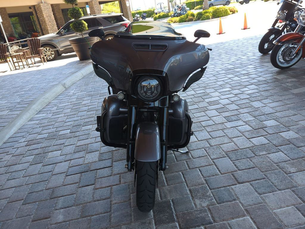 CVO® Street Glide®