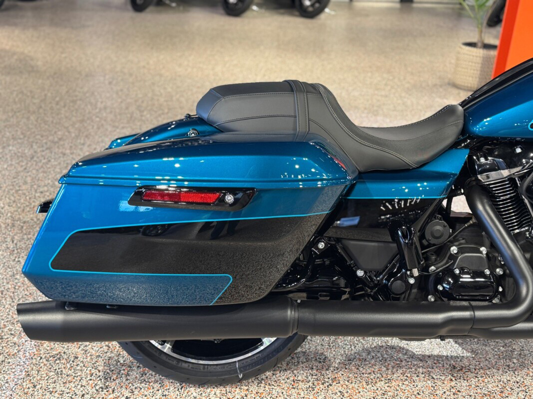Road Glide®