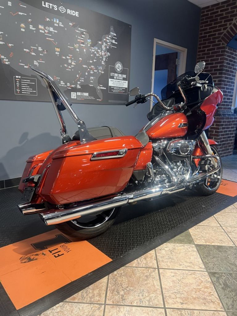 Road Glide®