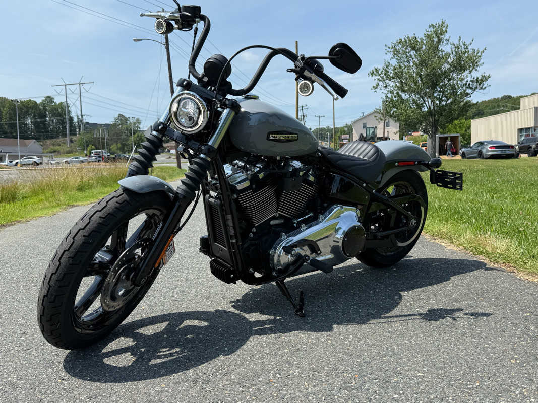 Street Bob®