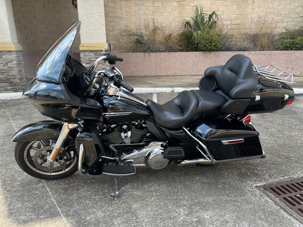 Road Glide® Ultra